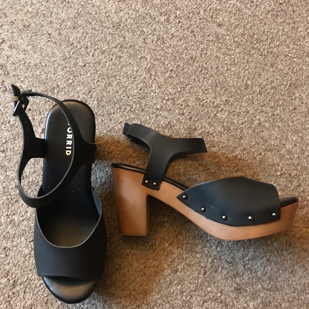 Torrid size 9 Style Black & Brown Platform Sandals - Trendy Women’s Heels